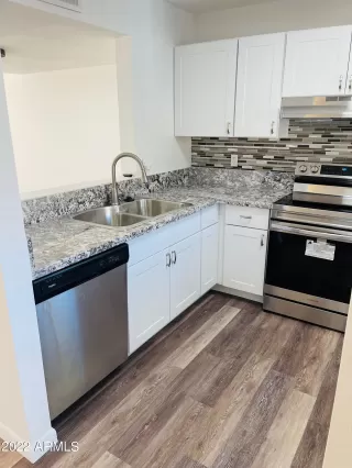 Photo #3: 6364490 Listing 