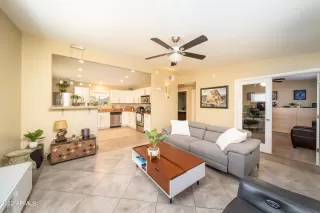 Photo #4: 6364692 Listing