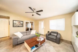 Photo #5: 6364692 Listing