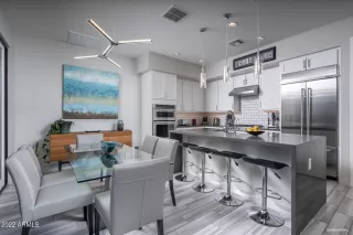 Photo #4: 6364875 Listing