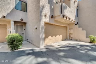 More Details about MLS # 6365010 : 130 W MARYLAND AVENUE#7