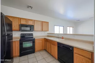 Photo #4: 6365054 Listing 