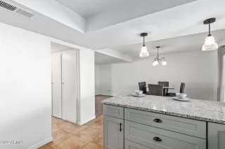 Photo #5: 6365116 Listing 