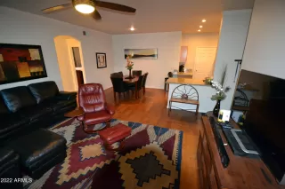 Photo #4: 6365210 Listing