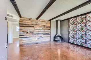 Photo #6: 6365239 Listing 