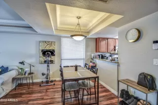 Photo #6: 6365251 Listing 