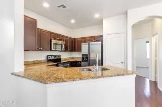 Photo #3: 6365462 Listing