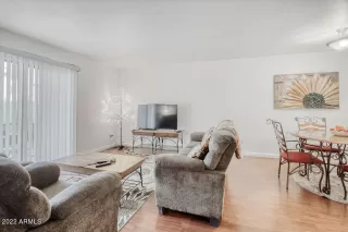 Photo #6: 6365481 Listing