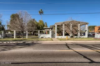 Photo #4: 6365493 Listing