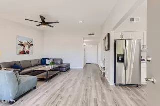 Photo #6: 6365493 Listing