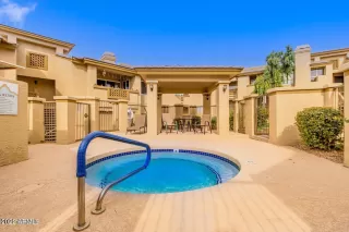 Photo #4: 6365499 Listing