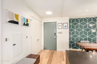 Photo #6: 6365507 Listing