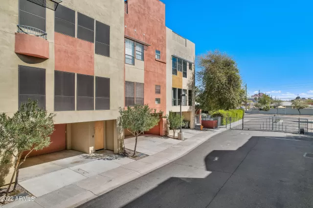 MLS: 6365568 Condo For Sale