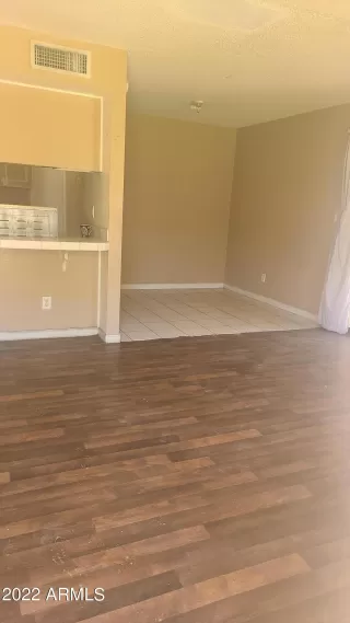 Photo #3: 6365584 Listing