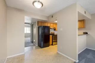 Photo #6: 6365649 Listing