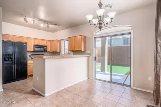 Photo #4: 6365709 Listing