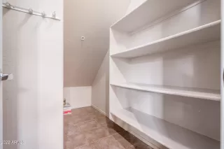 Photo #6: 6365709 Listing