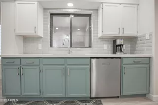 Photo #2: 6365916 Listing 