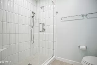 Photo #6: 6365916 Listing 