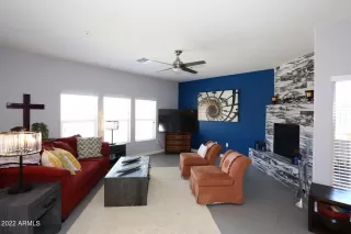 Photo #6: 6365930 Listing