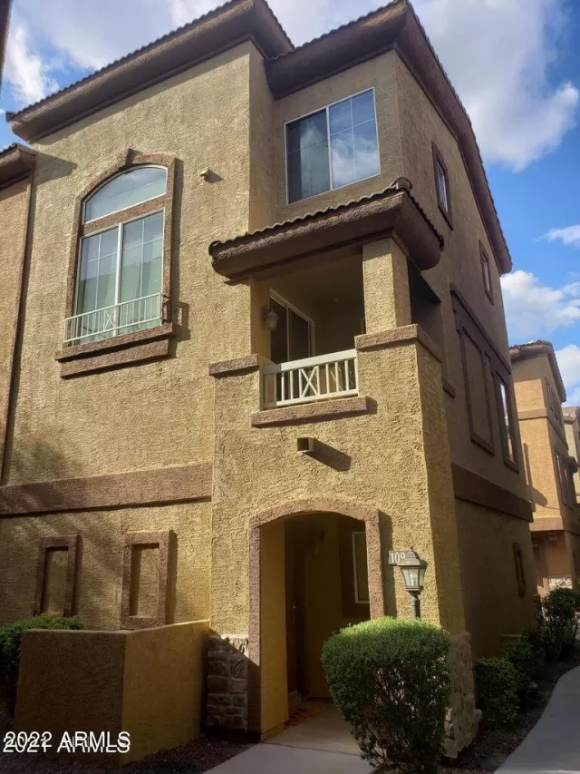 MLS: 6366163 Condo For Sale