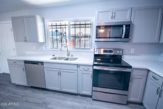 Photo #3: 6366420 Listing 