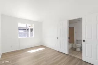 Photo #5: 6366484 Listing