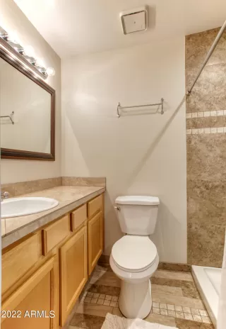 Photo #6: 6366493 Listing