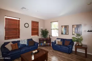 Photo #6: 6366520 Listing