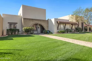 Photo #2: 6366547 Listing