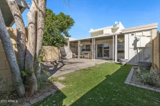 Photo #6: 6366547 Listing