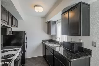 Photo #3: 6366684 Listing