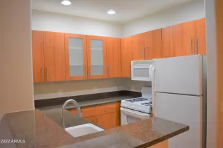 Photo #2: 6366786 Listing