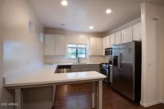 Photo #5: 6366820 Listing