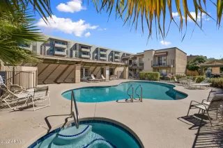 Photo #6: 6366825 Listing