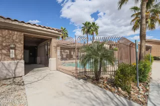 Photo #4: 6366888 Listing