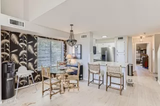 Photo #2: 6366944 Listing