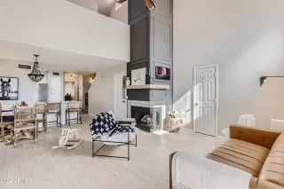 Photo #3: 6366944 Listing