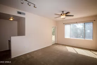 Photo #5: 6366946 Listing