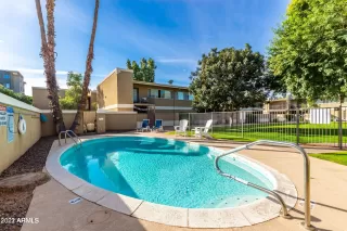 Photo #2: 6367049 Listing 