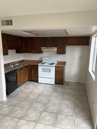 Photo #2: 6367058 Listing 