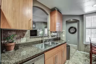 Photo #6: 6367183 Listing