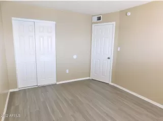 Photo #5: 6367383 Listing