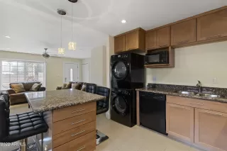 Photo #5: 6367559 Listing