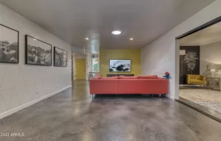 Photo #4: 6367596 Listing