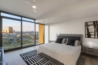 Photo #5: 6368126 Listing