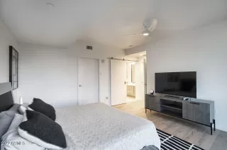 Photo #6: 6368126 Listing