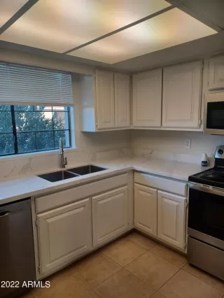 Photo #3: 6368128 Listing