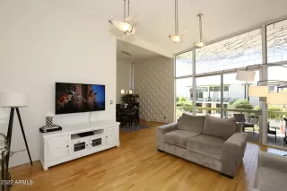 Photo #3: 6368147 Listing