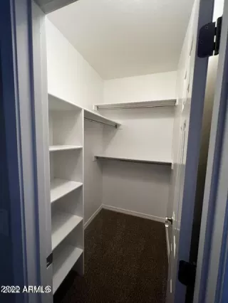 Photo #5: 6368302 Listing